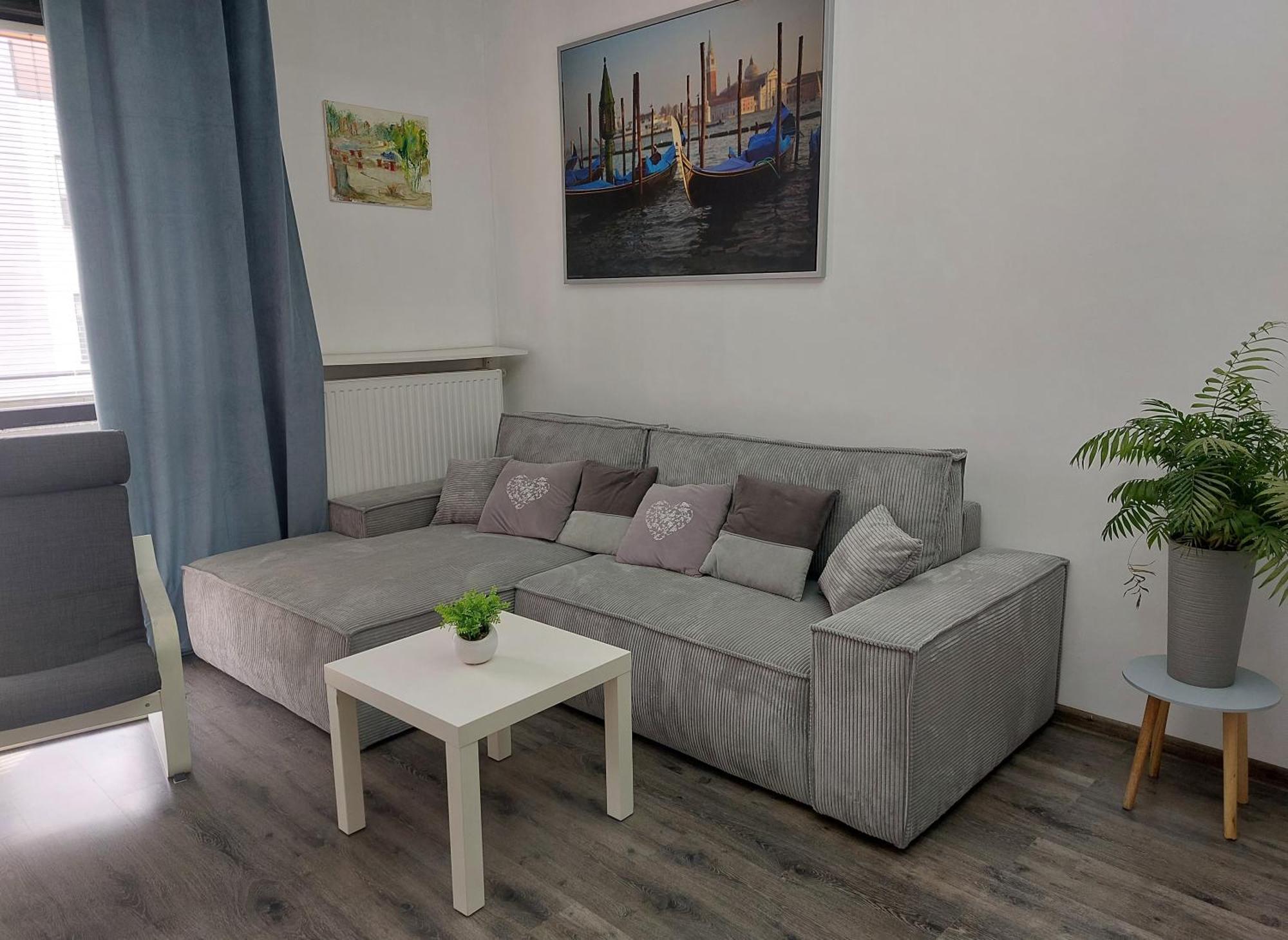 Apartment Jk 47 A Z Miejscem Postojowym W Garazu Warsaw